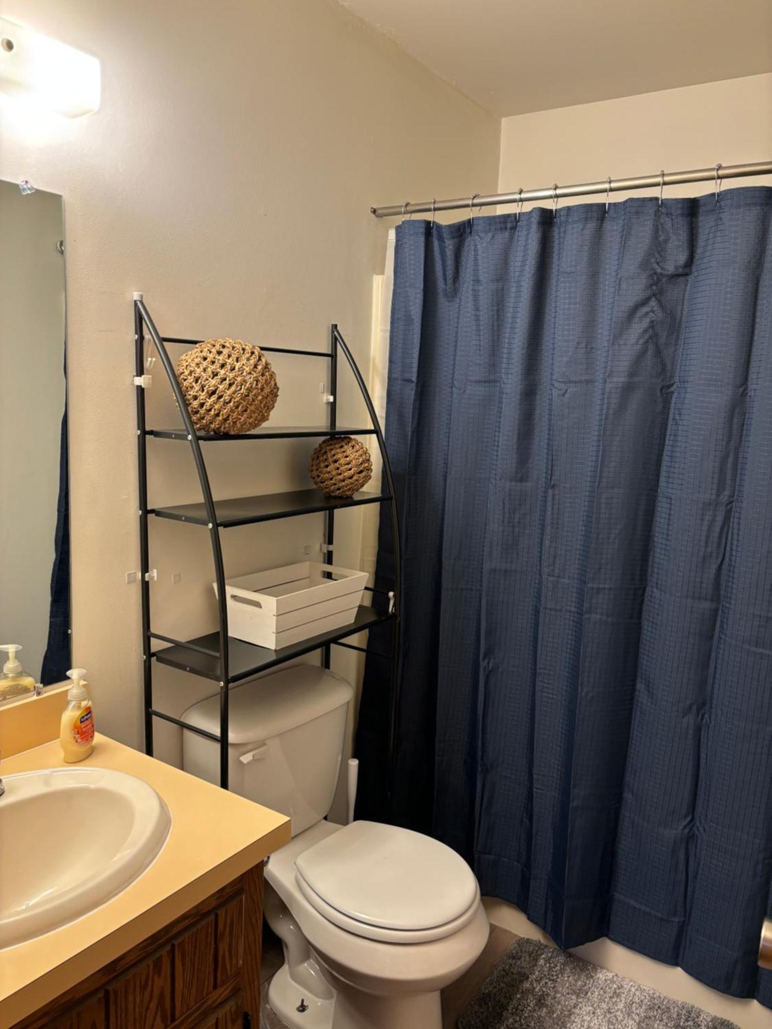 Ambiance - King Bed Cabin, Jetted-Tub & Fireplace Tobyhanna エクステリア 写真