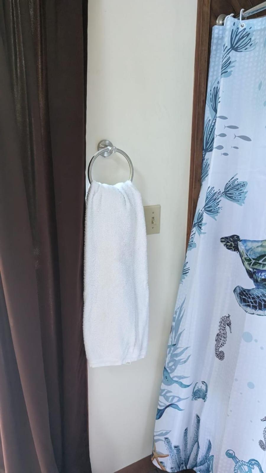 Ambiance - King Bed Cabin, Jetted-Tub & Fireplace Tobyhanna エクステリア 写真